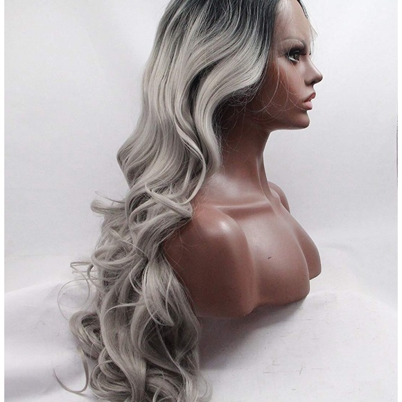 ?Luca GREY OMBRÉ 22” LACEFRONT CELEB WIG *NWT*